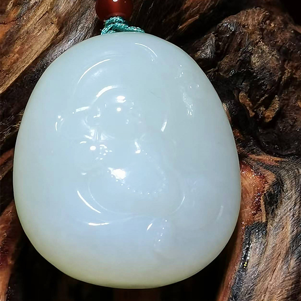 和田白玉佛600-2.jpg
