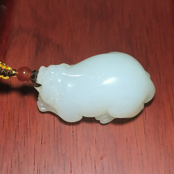 和田羊脂白玉貔貅挂件吊坠-和田玉吊坠-和田玉商城-新疆视窗