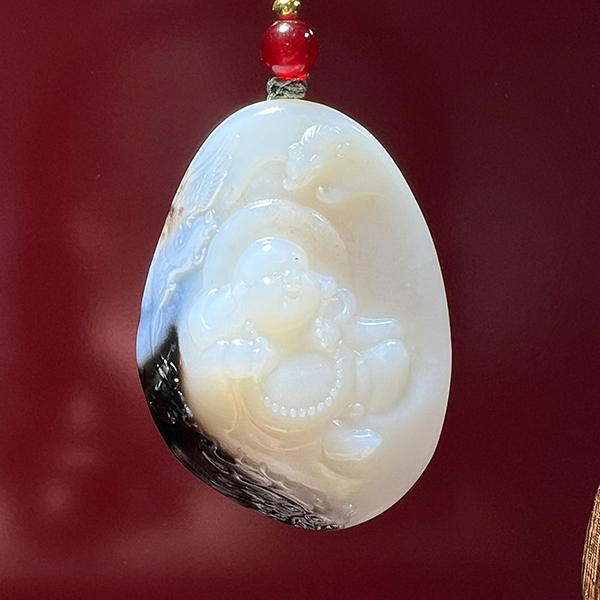 和田黑皮俏色白玉佛（下）-和田玉吊坠-和田玉商城-新疆视窗